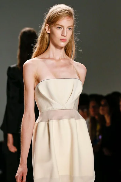 Look 39